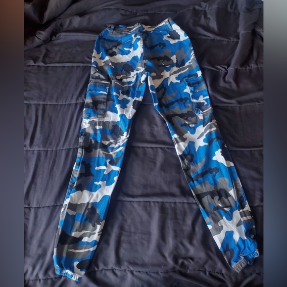 blue cameo cargo pants, barely worn - Picture 2 of 4